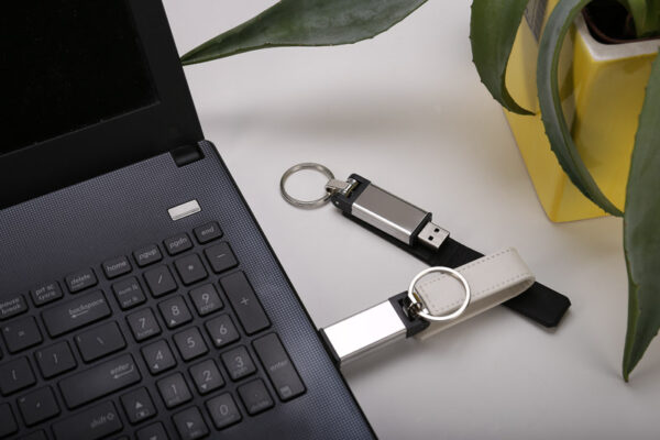 Pamięć USB BUDVA 32 GB 3.0, kolor biały - obrazek 4